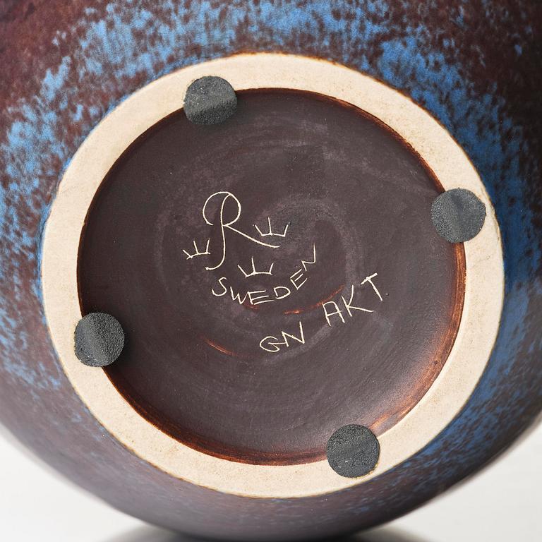 Gunnar Nylund, a stoneware vase, Rörstrand, model AKT, 1950s-60s.