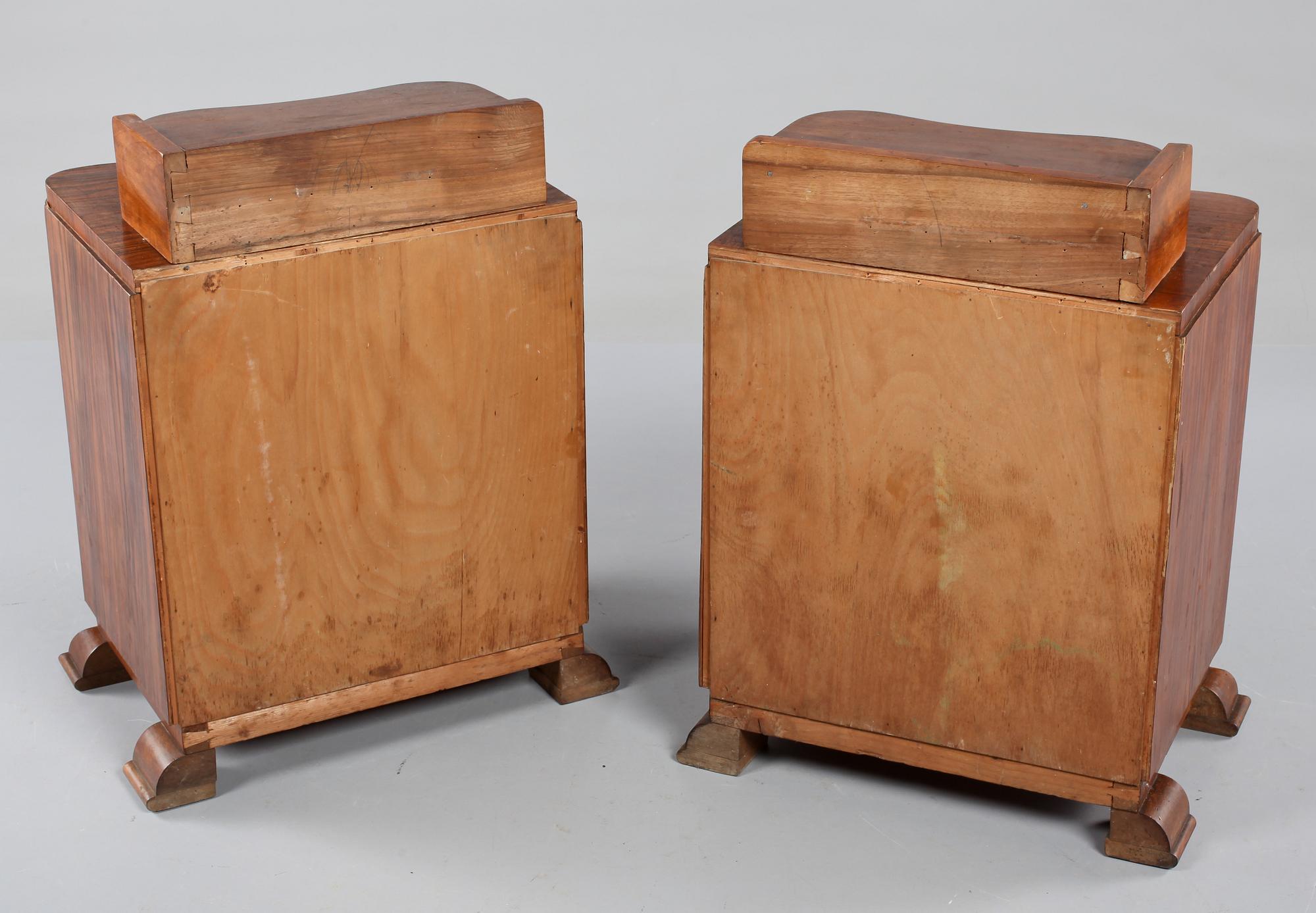 SÄNGBORD, ett par, art déco, mellaneuropa, 1900-talets andra kvartal.