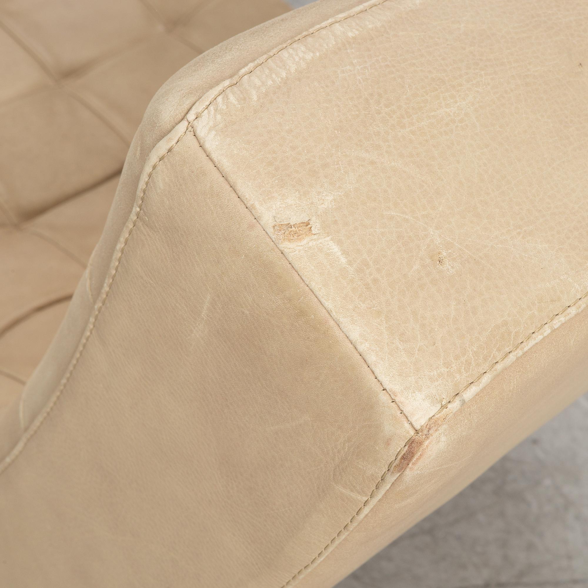 Roche Bobois, a "Dolce" chaise longue, France, around the year 2000.