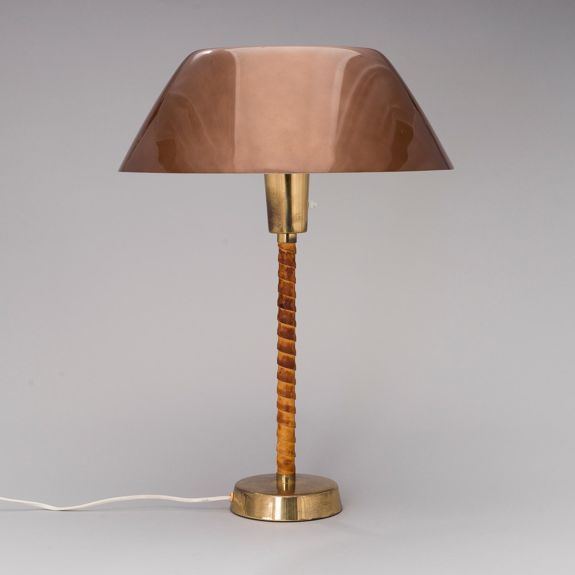 LISA JOHANSSON-PAPE, PÖYTÄVALAISIN, "Senator", Orno.