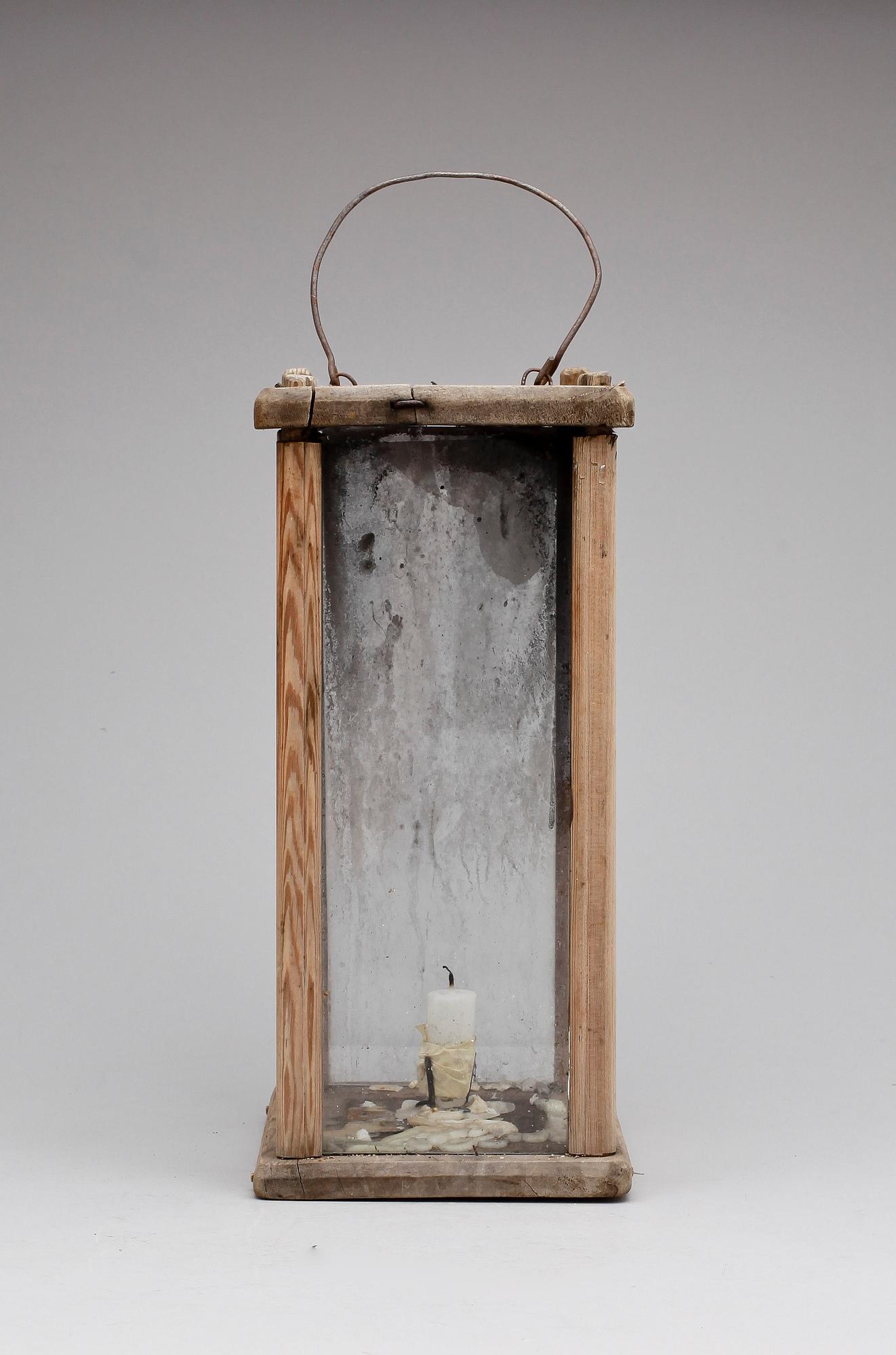 PARTI ALLMOGEFÖREMÅL, 9 delar, trä, enl uppg Hälsingland, 18/1900-tal.