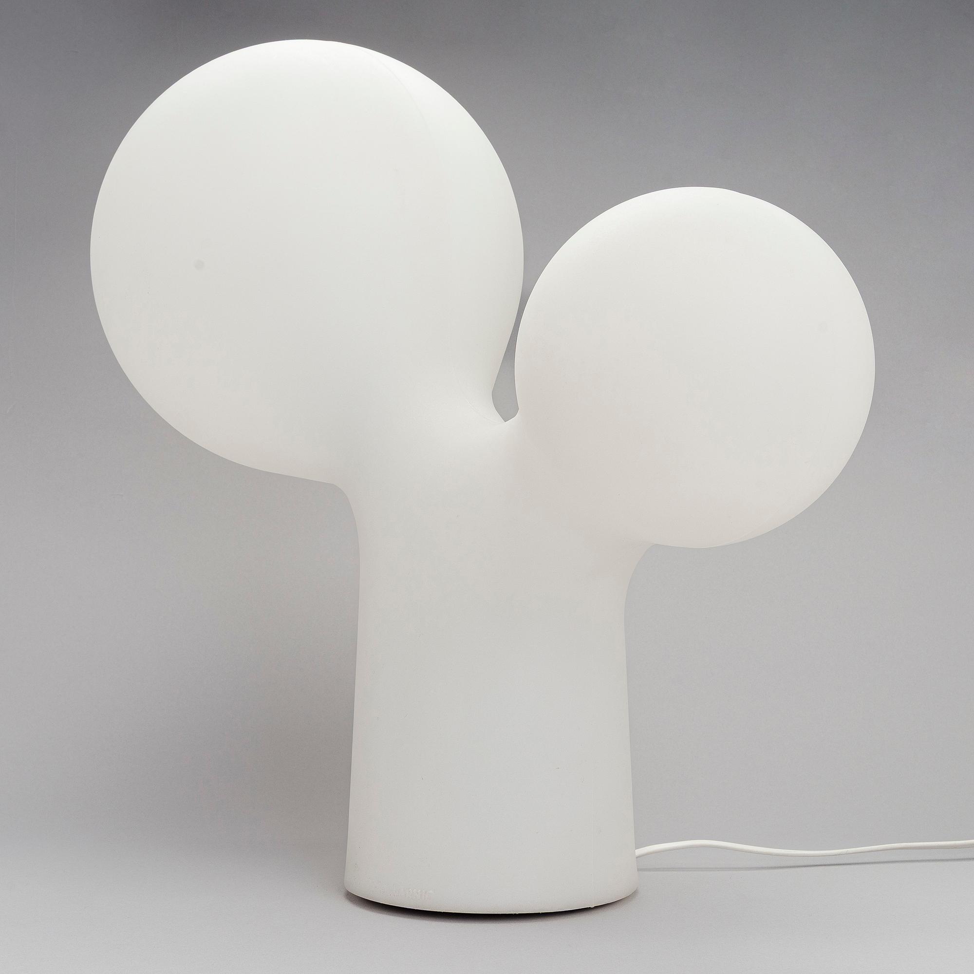 Eero Aarnio, pöytävalaisin "Tuplakupla", Melaja Oy 2003.