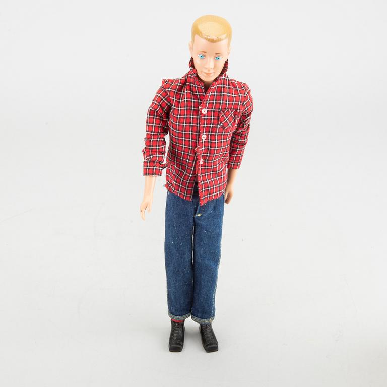 BARBIEDOCKOR, 5 st, Mattel, kläder och kartonger medföljer. 1960-tal.