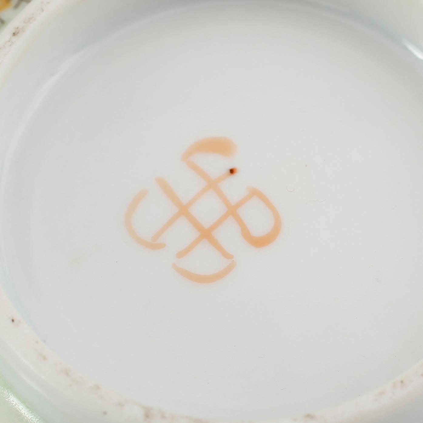 SAMLING OSTINDISKA FÖREMÅL, 6 delar, porslin, Kina, 1800/1900-tal.