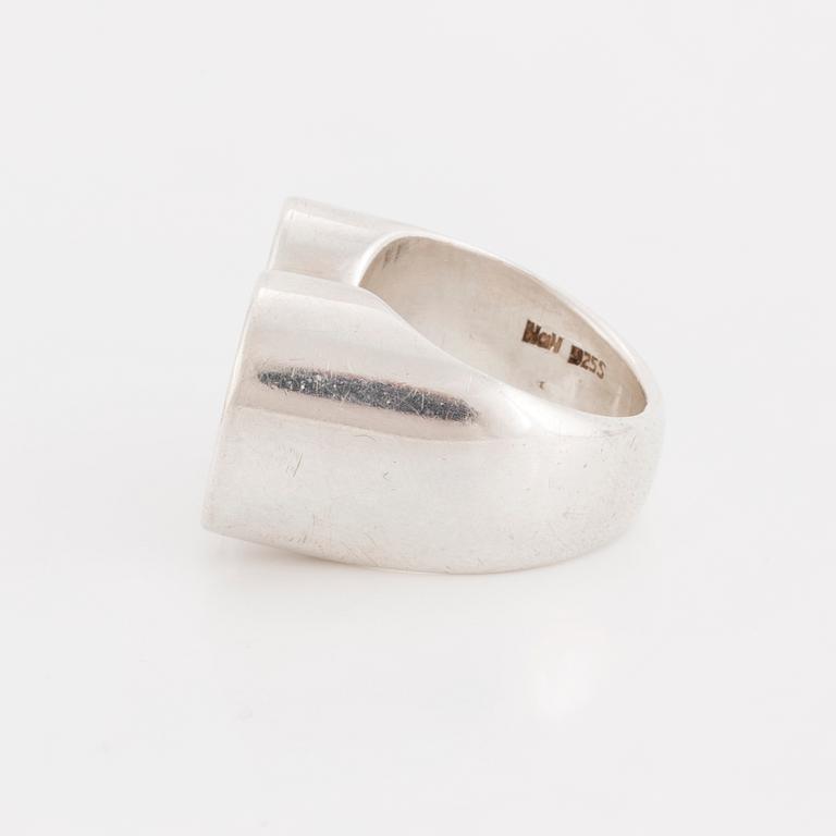 HANS HANSEN, a sterling silver ring, Denmark.