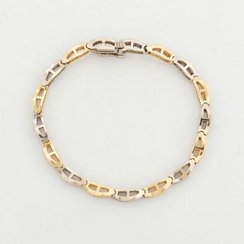 14K gold and brilliant cut diamond bracelet, with extra link.