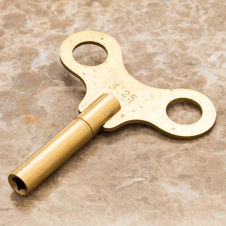 Pöytäkello, art deco, 1920/30-luku.