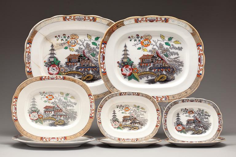 MATSERVIS, 140 delar, flintgods, "Japan" Rörstrand, 1900-talets början.