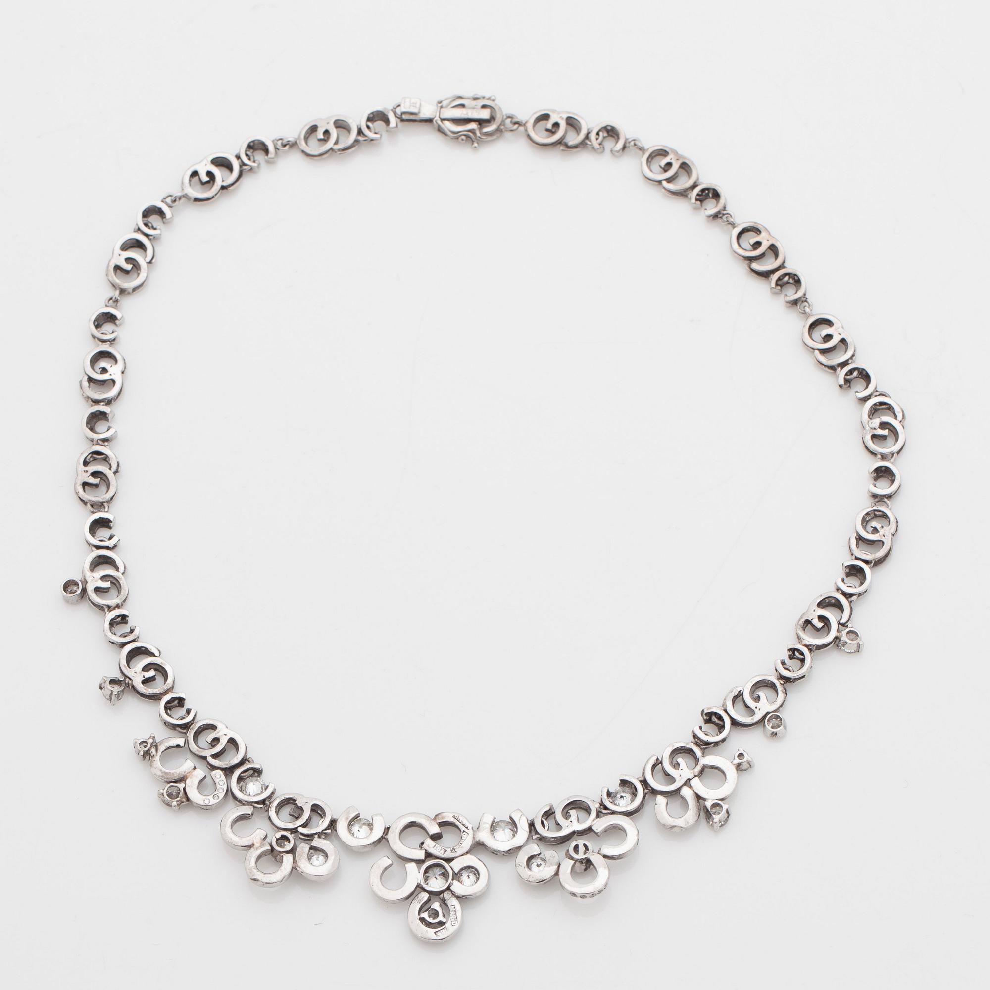 A Mandelstam 'Stardust' brilliant cut diamond necklace. Total carat weight 5.62 cts.
