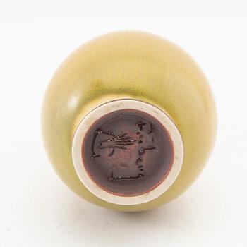 Berndt Friberg,  vas Gustavsbergs studiohand 1960/70-tal stengods.