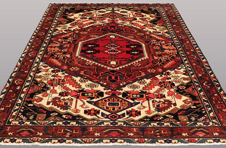 MATTA, Baktiari, ca 296 x 218 cm.