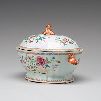 A famille rose 'double peacock' tureen with cover, Qing dynasty, Qianlong (1736-95).