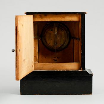 BORDSPENDYL, 1800-/1900-tal.
