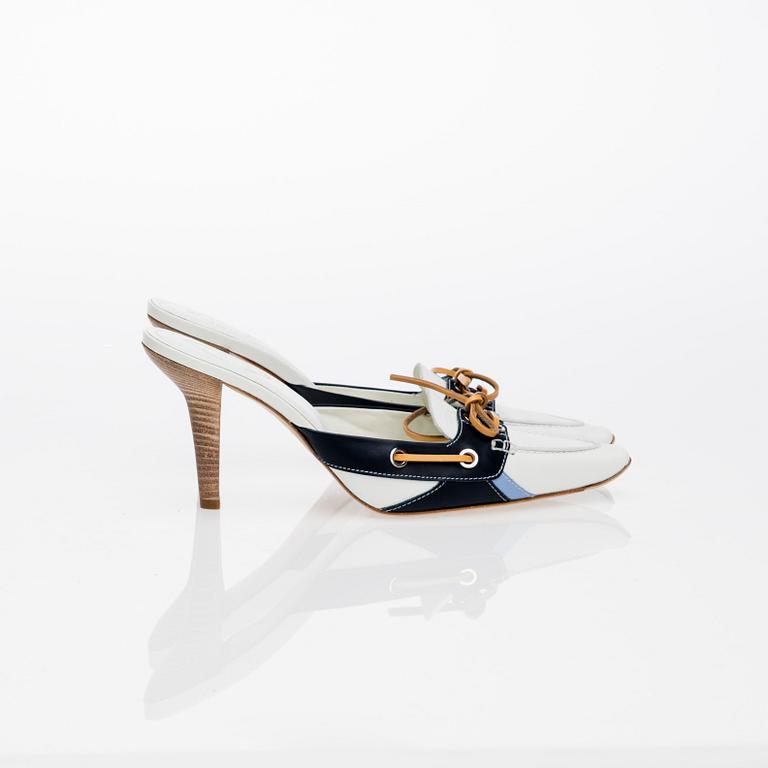 SKOR, Tod's.
