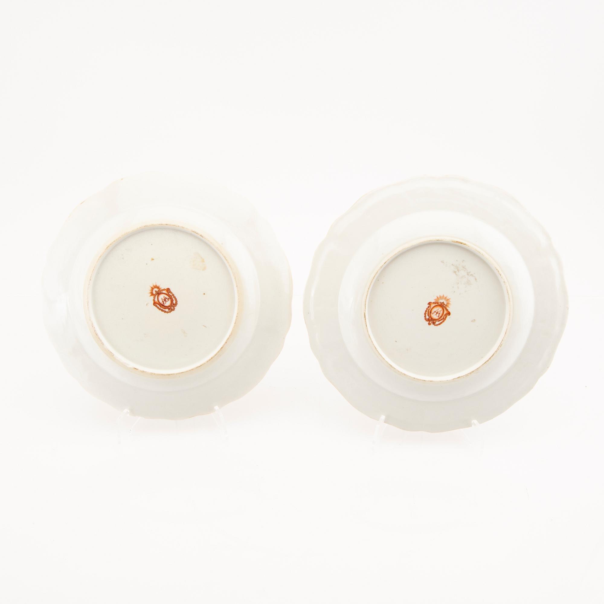 Tallrikar ett par Kina sent 1700-tal porslin.