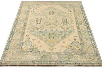 A Kazak carpet, c. 299 x 200 cm.