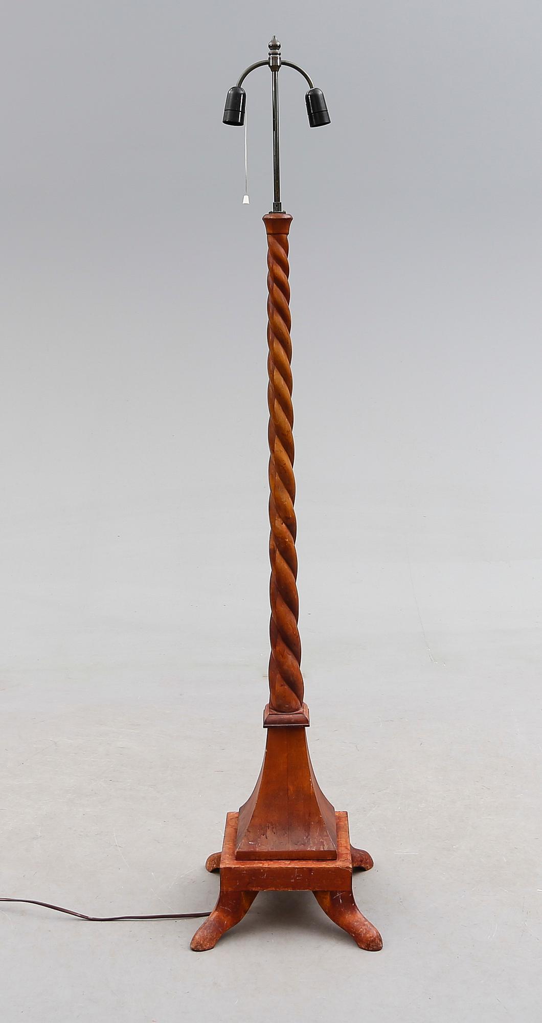 GOLVLAMPA, jugend, 1900-talets början.