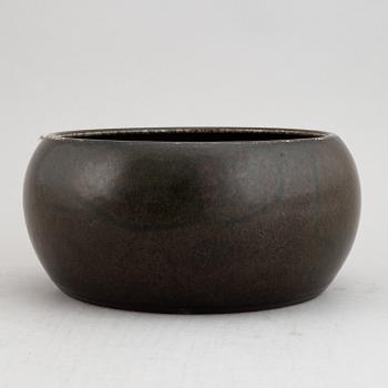 Carl Harry Stålhane, a large stoneware bowl for Rörstrand, signed and dated 1961.