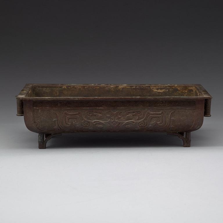 A large Japanese bronze flower pot, Meiji (1868-1912).