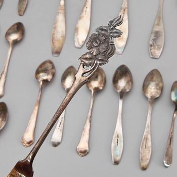 PARTI SKEDAR, 31 delar, silver, Finland. Total vikt ca 640 gram.
