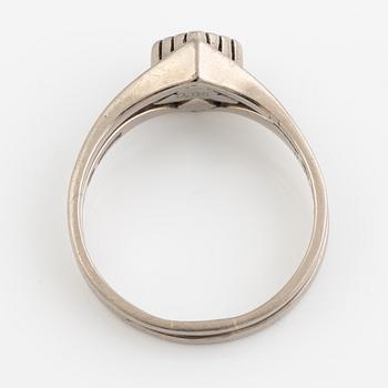 Rings, two pieces, 18K white gold with small eight-cut diamonds.