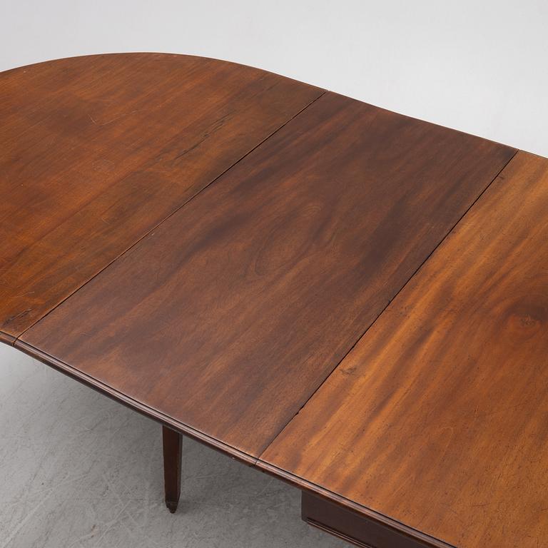 A late Gustavian dining table, 19th century.