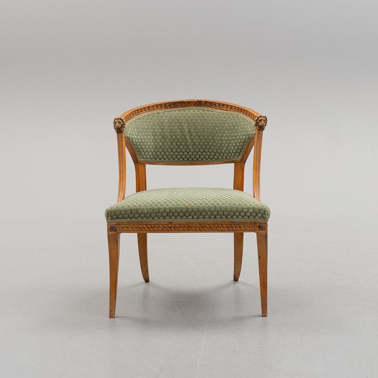 BALJFÅTÖLJ sengustaviansk, 1800-talets början.