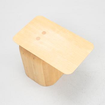 Alfredo Häberli, bord, "April", Nikari, Finland.