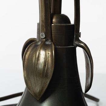 Jugend/Art Nouveau, Table lamp, early 20th century.