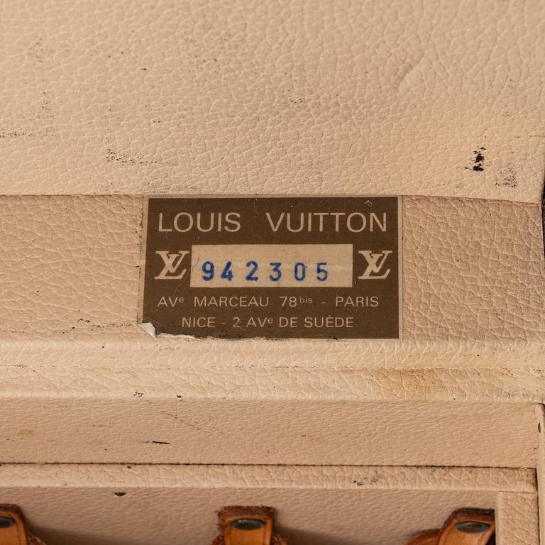 Louis Vuitton, "Boite à Flacons"/vanity case, vintage.