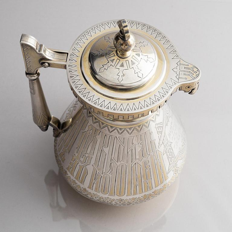 Vinkanna, silver, oidentifierad mästarstämpel WA, kontrollmästare Ivan Vonifatiyevich Yevstigneyev, S:t Petersburg 1879.