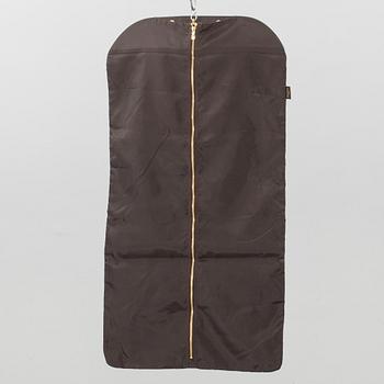 LOUIS VUITTON GARMENT BAG.