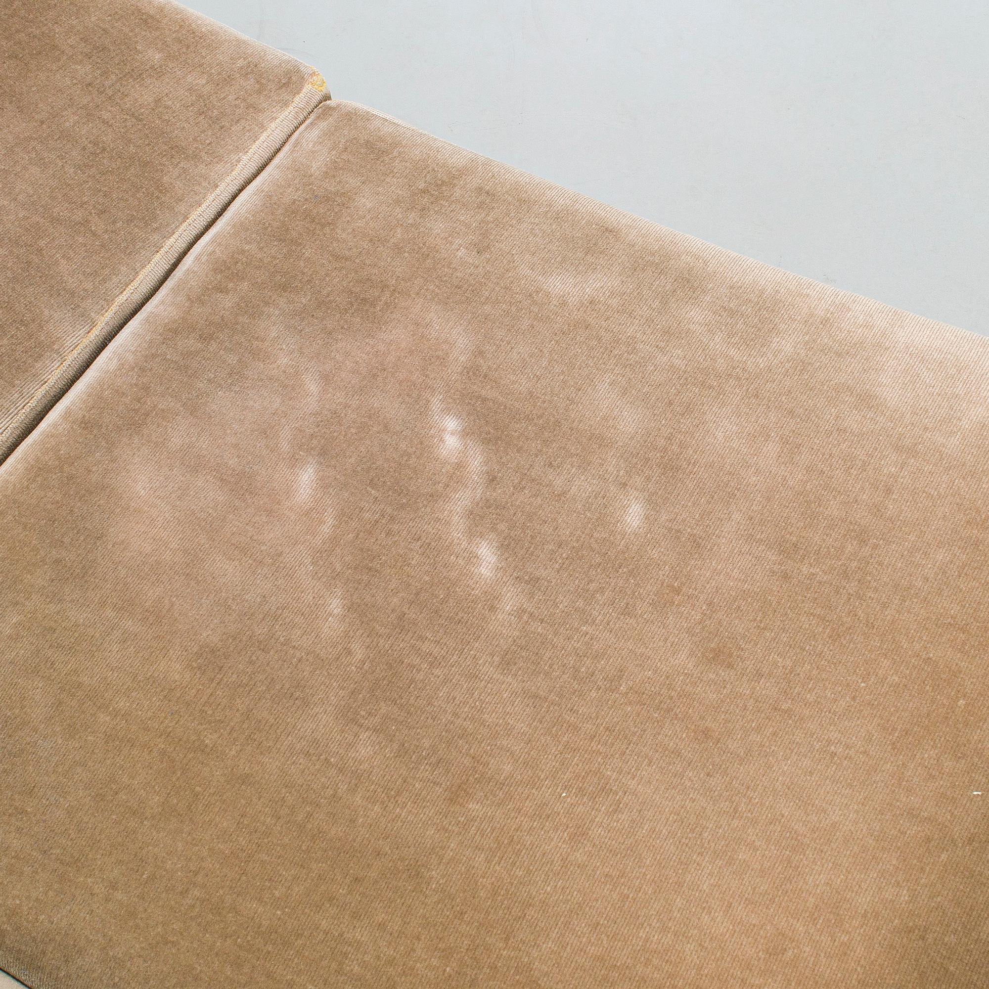 Johannes Andersen, an early 1970s 'Capri' sofa  Trensum. for.