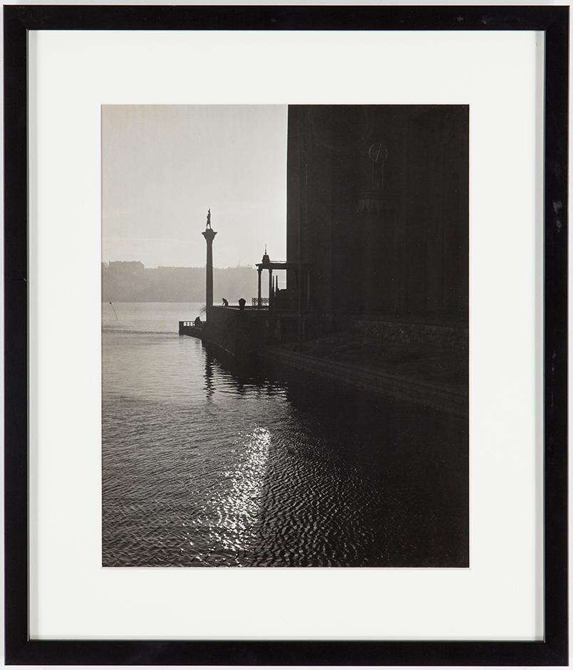 ÅKE LANGE, fotografi, vintage, "Stadshuset", 1951, stämpelsignerad a tergo.