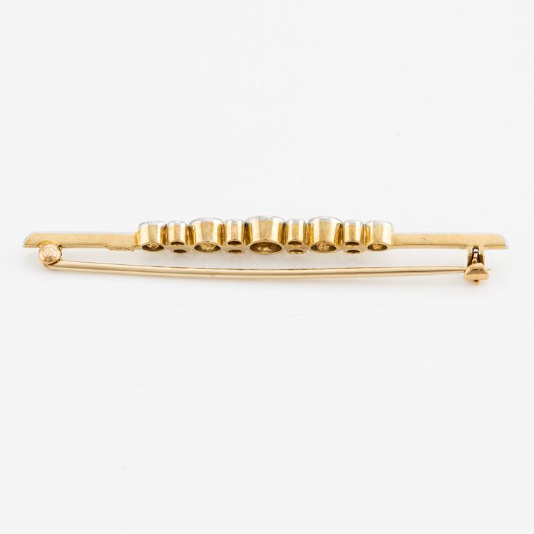 Brosch 18K guld med gammalslipade diamanter.