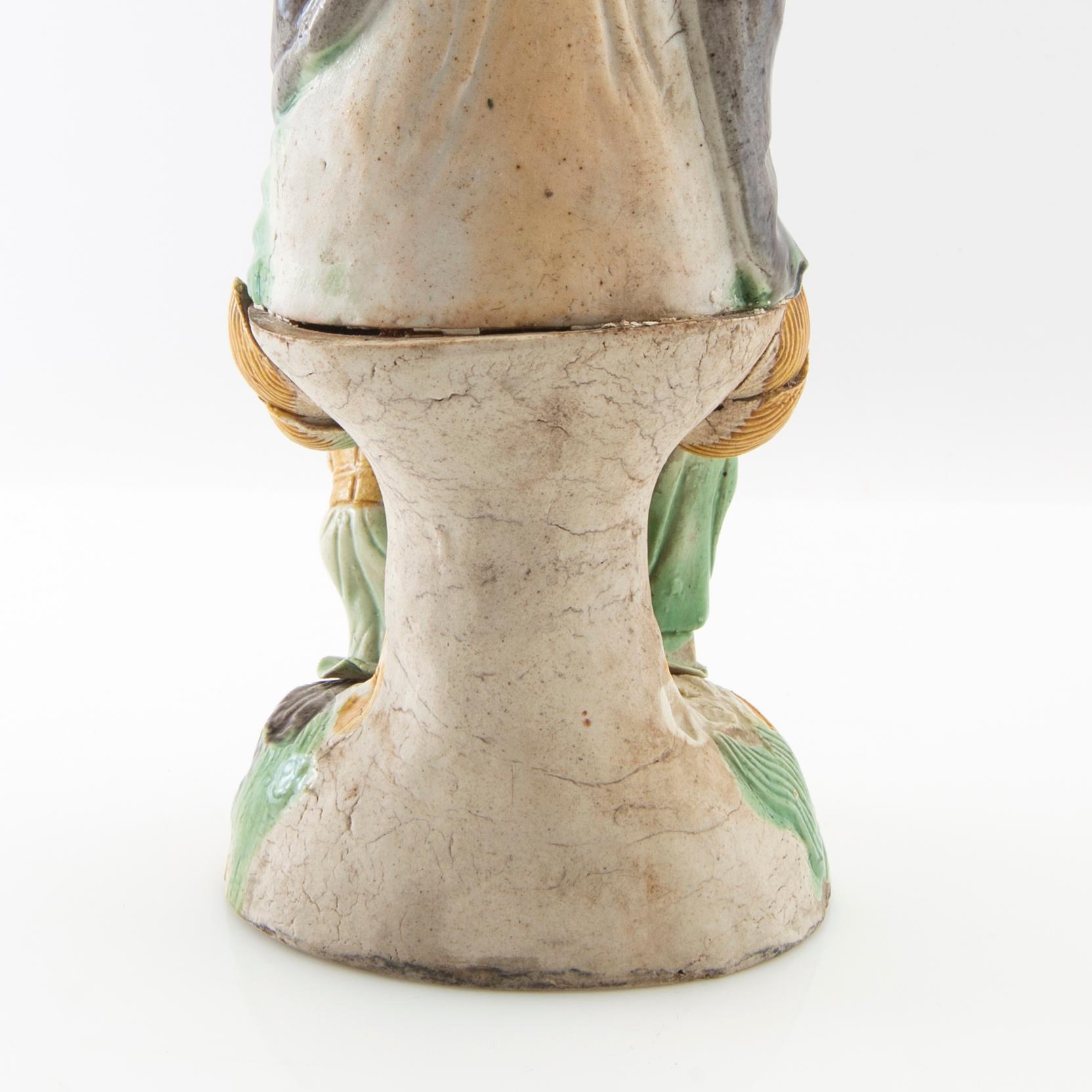 Guanyin glazed earthenware China Kangxi (1662-1722).