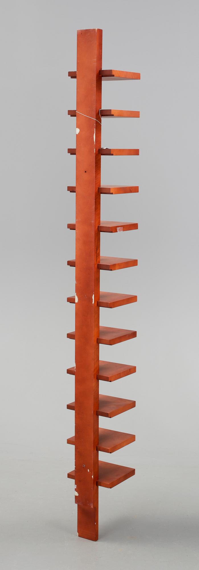 HYLLA, "Pilaster", John Kandell, Källemo, 1900/2000-tal.