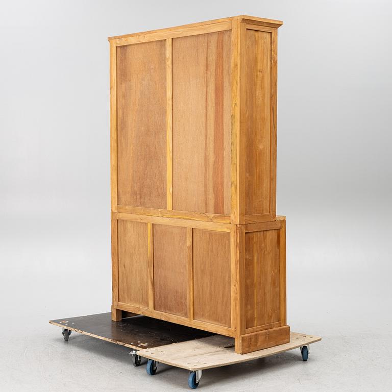 Display cabinet, contemporary.