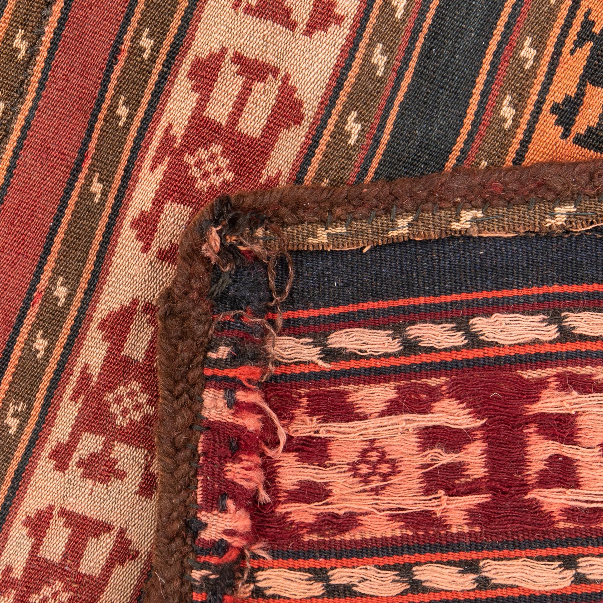 Matta Afshar sofreh antik ca 176x129 cm.