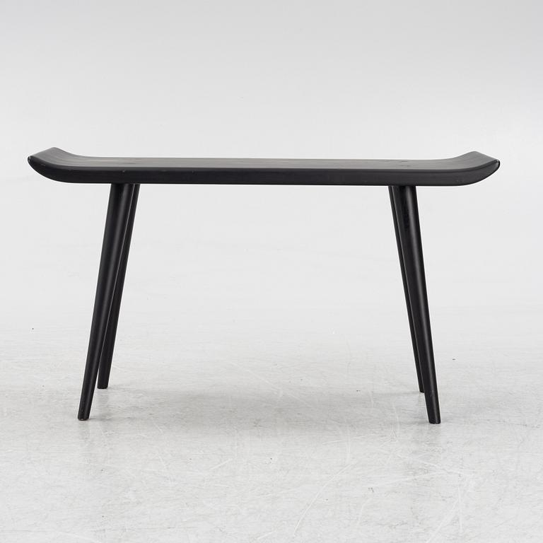 Carl Malmsten, a 'Visningsö' stool/bench.