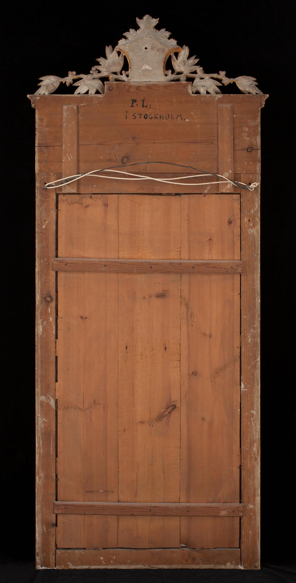 SPEGEL, av Pehr Ljung (1743-1819), bildhuggare i Stockholm. Sengustaviansk.