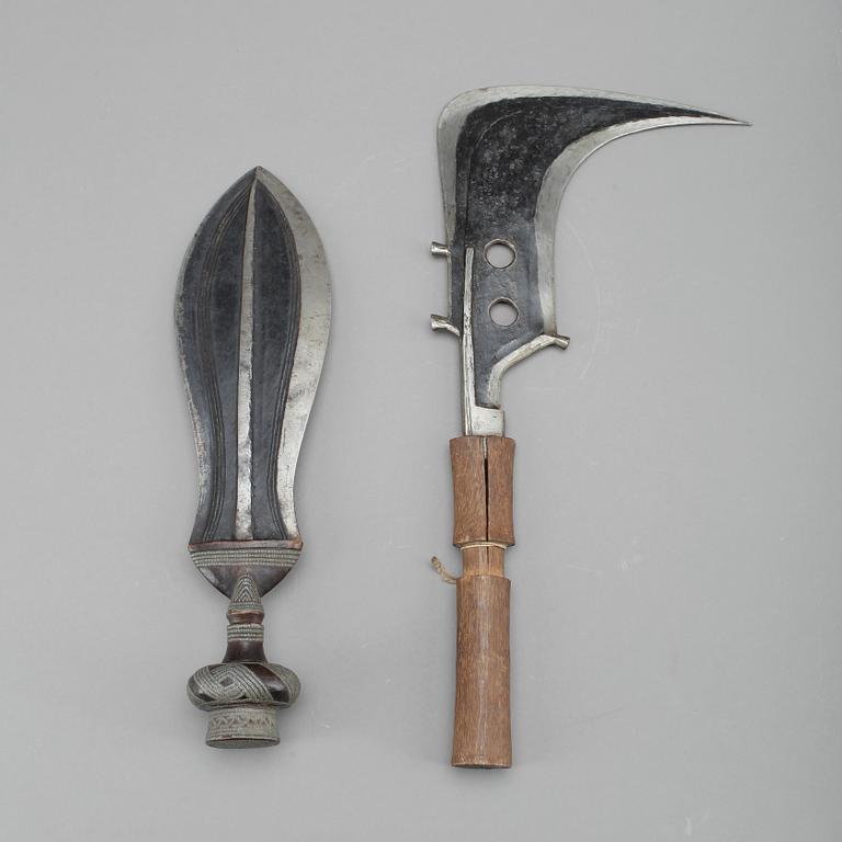 KNIVAR, 2 stycken, Kongo, 1800/1900-tal.