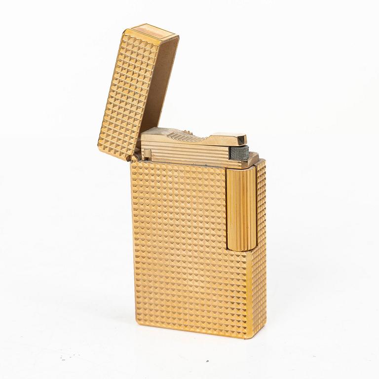A lighter, Dupont, Paris.
