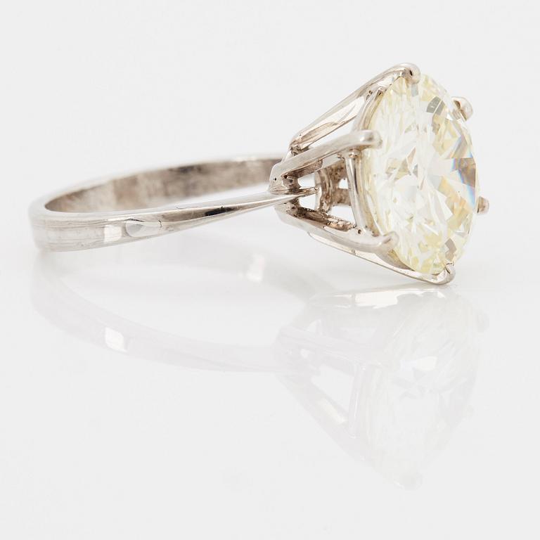 A 14K gold ring set with an old-cut diamond 6.70 cts quality K vvs 2 according to an IGL certificate.