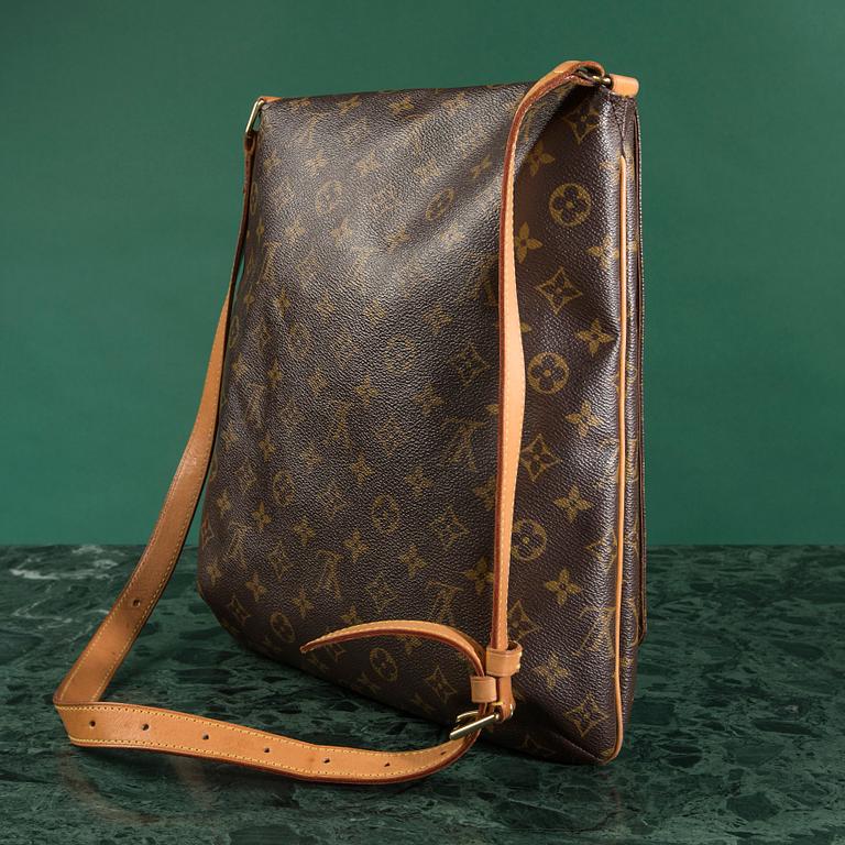 VÄSKA, "Messenger bag", Louis Vuitton.