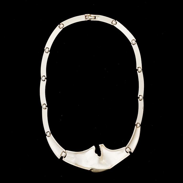 BJÖRN WECKSTRÖM, collier, "Korssjö", silver. Lapponia 1989.