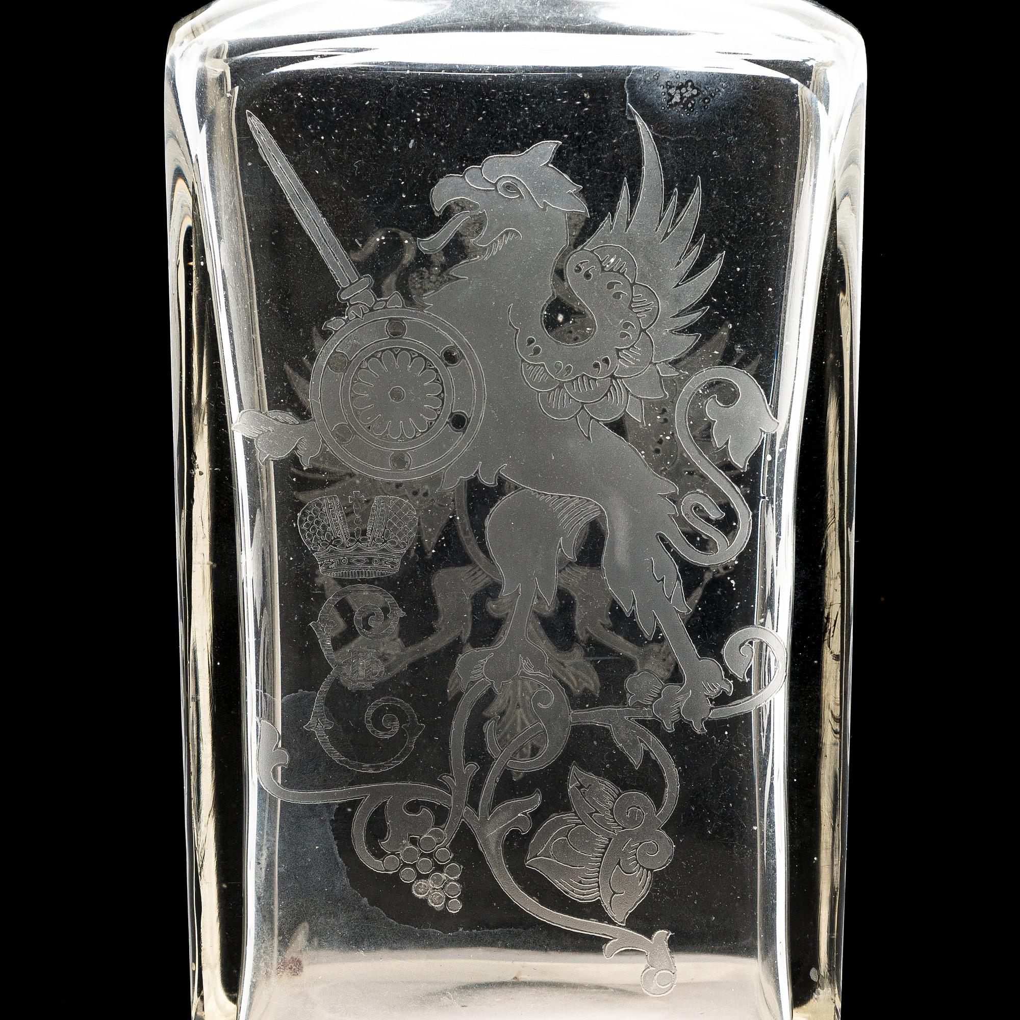 An Imperial glass carafe, early 20th century.