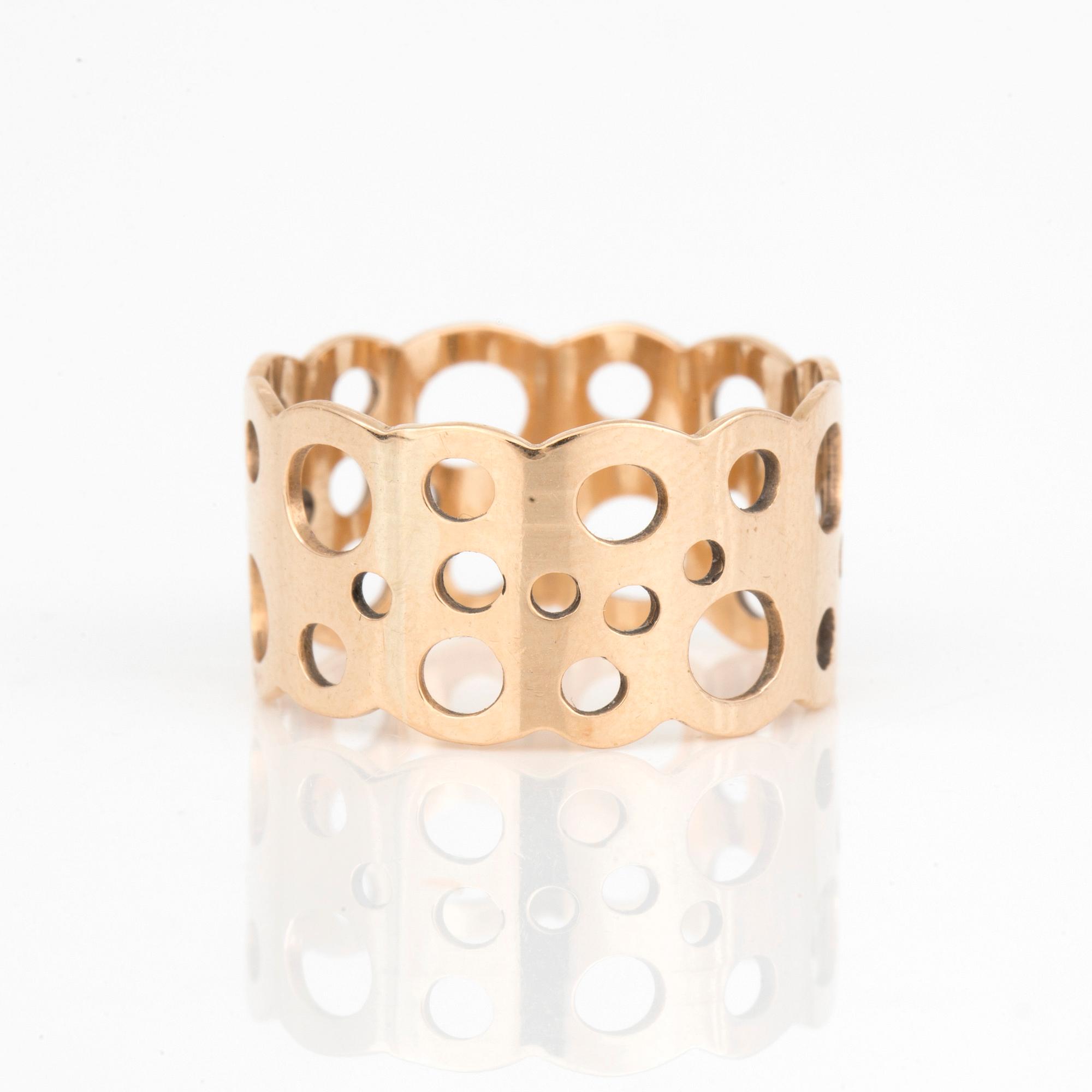 RING, troligen Liisa Vitali, N Westerback, Helsingfors, Finland 1972.