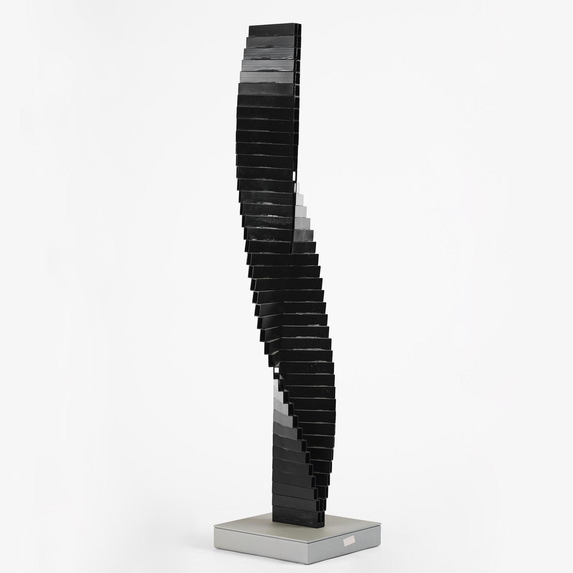 Arne Jones, "Yin-Yang II".