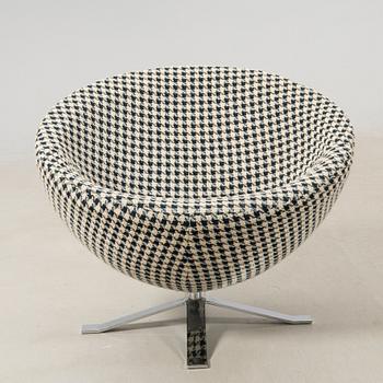 Swivel armchair, later part of the 20th century.